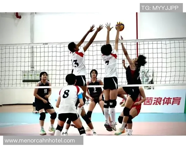 上海排球队在全国排球配合排行榜中荣获第六名展现团队实力与默契 上海排球队在全国排球配合排行榜中荣获第六名展现团队实力与默契