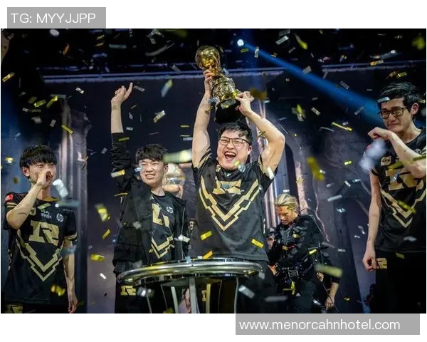 RNG战队的荣耀与挑战：从奋斗到巅峰的特别报道