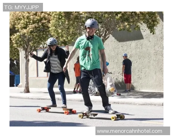 成都滑板队速度之争引发热议滑板文化与竞技精神的碰撞与思考 成都滑板队速度之争引发热议滑板文化与竞技精神的碰撞与思考