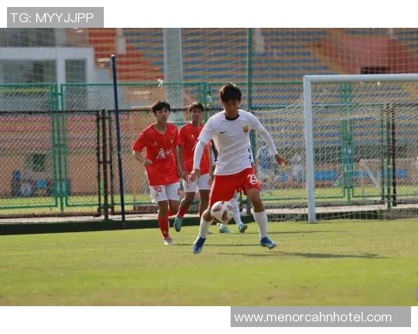 广州足球队在锦标赛中的个人能力分析与表现评估 广州足球队在锦标赛中的个人能力分析与表现评估