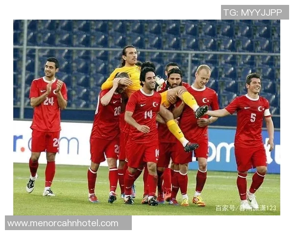 重庆足球队近期状态分析与表现评估数据解读 重庆足球队近期状态分析与表现评估数据解读