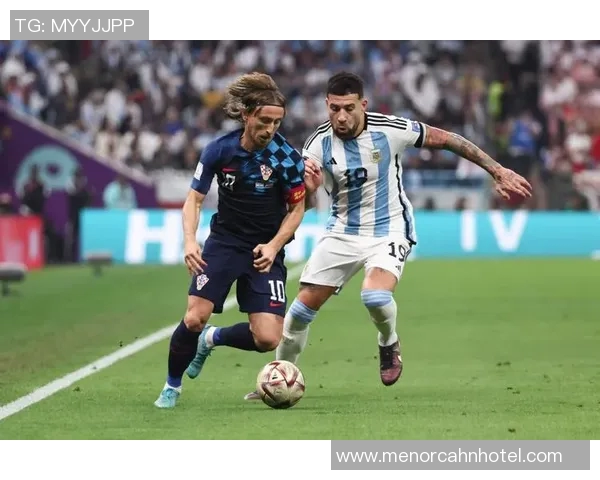 卡塔尔与阿根廷的激烈对决回顾与精彩瞬间分析 卡塔尔与阿根廷的激烈对决回顾与精彩瞬间分析