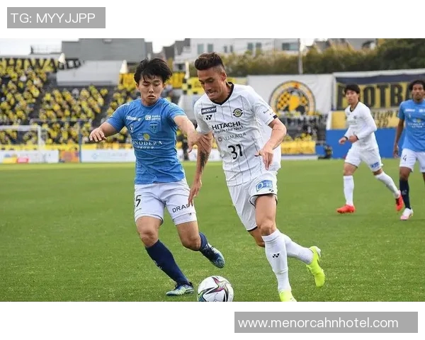 山形山神与户岐前锋的激烈对决揭示了日本足球的魅力与竞争力 山形山神与户岐前锋的激烈对决揭示了日本足球的魅力与竞争力