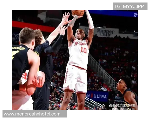 火箭队与爵士队激战四月十五日期待精彩对决与球员表现