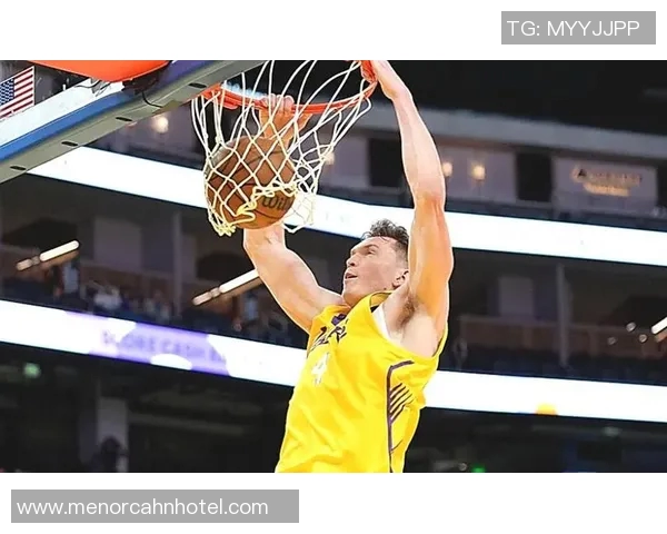 湖人队与热火队激战正酣谁将捧起总冠军奖杯的荣耀之夜