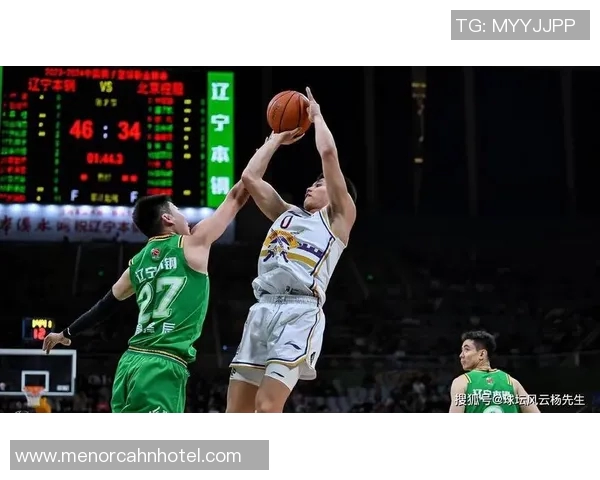 辽宁男篮迎战北京北控决战CBA季后赛争夺激烈展现篮球魅力